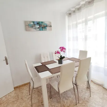 Beautiful Flat With Sea View And Sound Of The Surf *